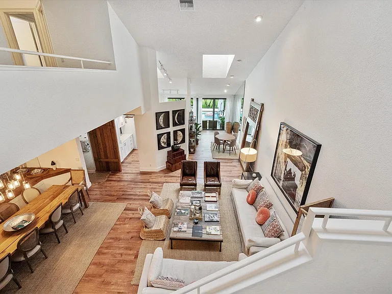 2585 Sheltingham Dr — Photo 28