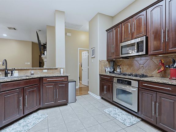 4th image of 8311 Calico Canyon Dr