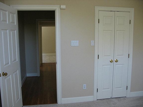 4th image of 5714 Glen Pines Dr