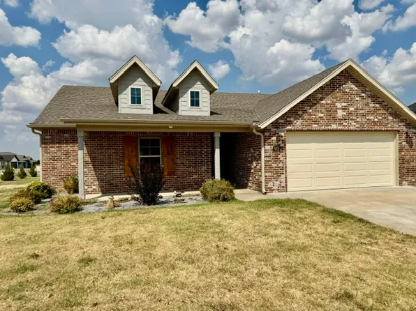 912 Hickory Meadows Ave, Springdale, AR 72762
