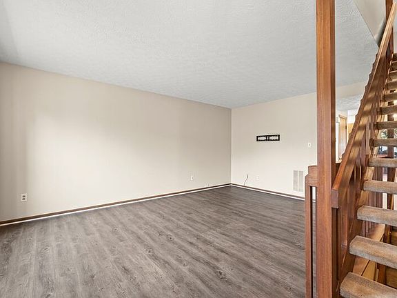 2nd image of 7828 Malton Ln