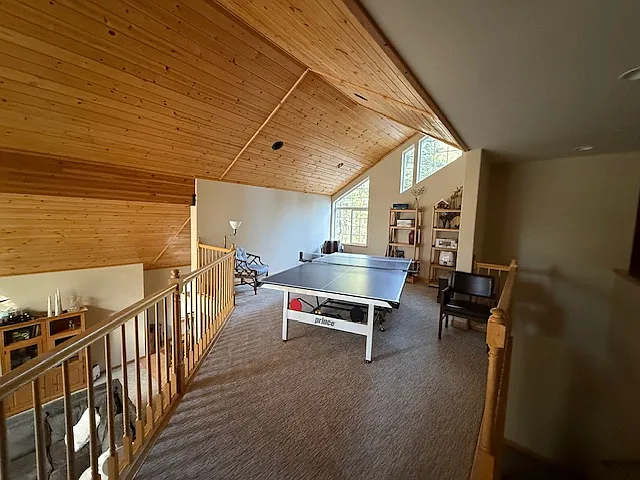 Loft with ping pong