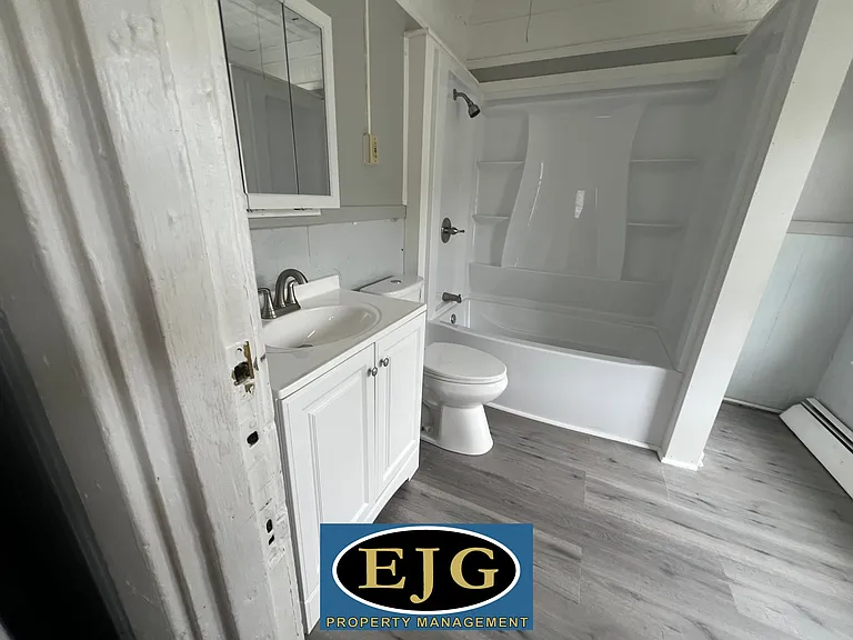 23 S Main St #10 — Photo 12