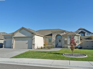 3353 Village Pkwy, Richland, WA 99354
