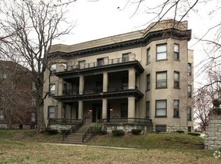 432 Kensington Ct APT 14, Louisville, KY 40208