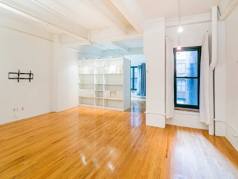 42 Chauncy St #5D