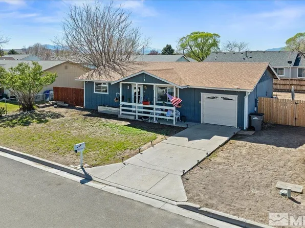 411 Paul Ave, Yerington, NV 89447