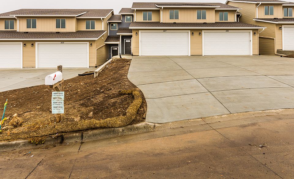 1st image of 1413 Paddington Cir
