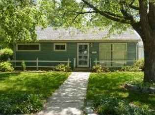 822 Plaza Dr, Joliet, IL 60435