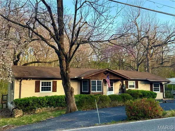 2436 Hillsboro Valley Park Rd, High Ridge, MO 63049
