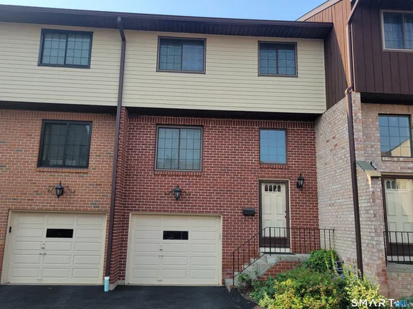 237 Strawberry Hill Avenue #23, Stamford, CT 06902