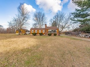 283 Meadow St, Agawam, MA 01001