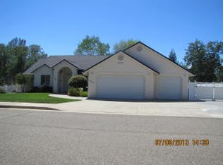 11660 Ridgewood Rd, Redding, CA 96003