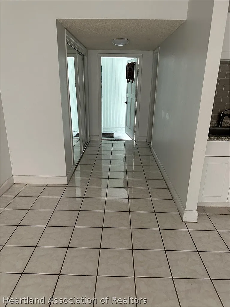 Studio, 1.0 bath, 406 sqft, $825 — Photo 4