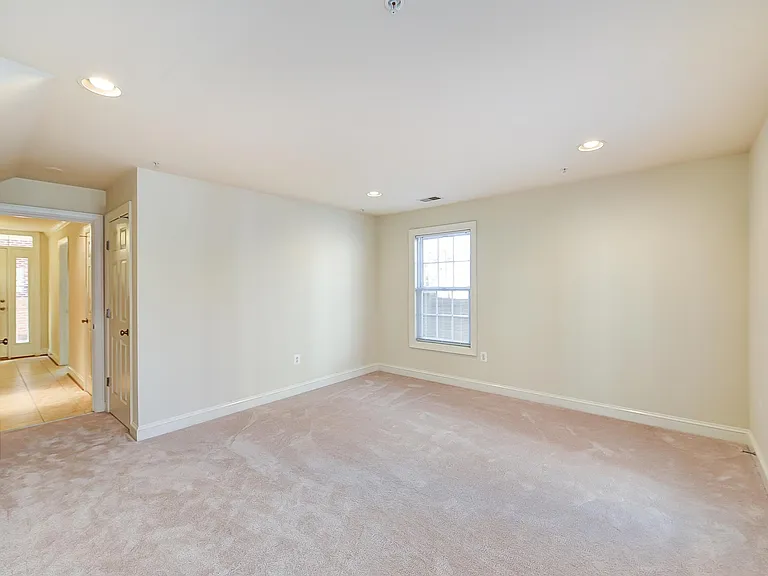 4610 Wilson Blvd — Photo 24