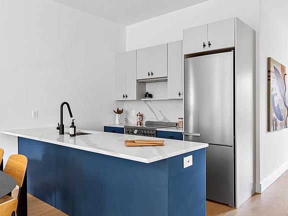 3rd image of 78 Eagle St #1