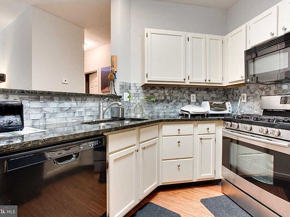 3rd image of 14321 Climbing Rose Way APT 104