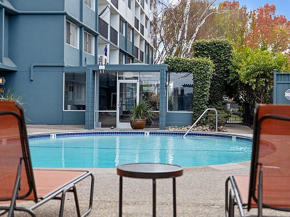 2nd image of 1107 2nd Ave APT 217