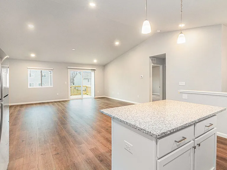 7669 Courtyard Pl — Photo 9