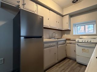 45D2 Wheeler Ave #D2, Bridgeport, CT 06606