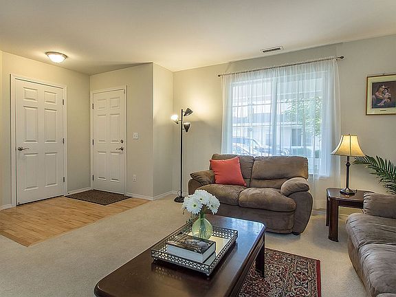 5th image of 23021 SE 14th St