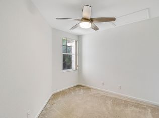 986 Summit Lake Dr, West Palm Beach, FL 33406