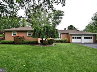 125 Winding Ln, Newtown, PA 18940