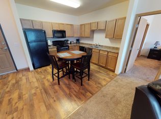 Amber Pointe Apartments, Fargo, ND 58104