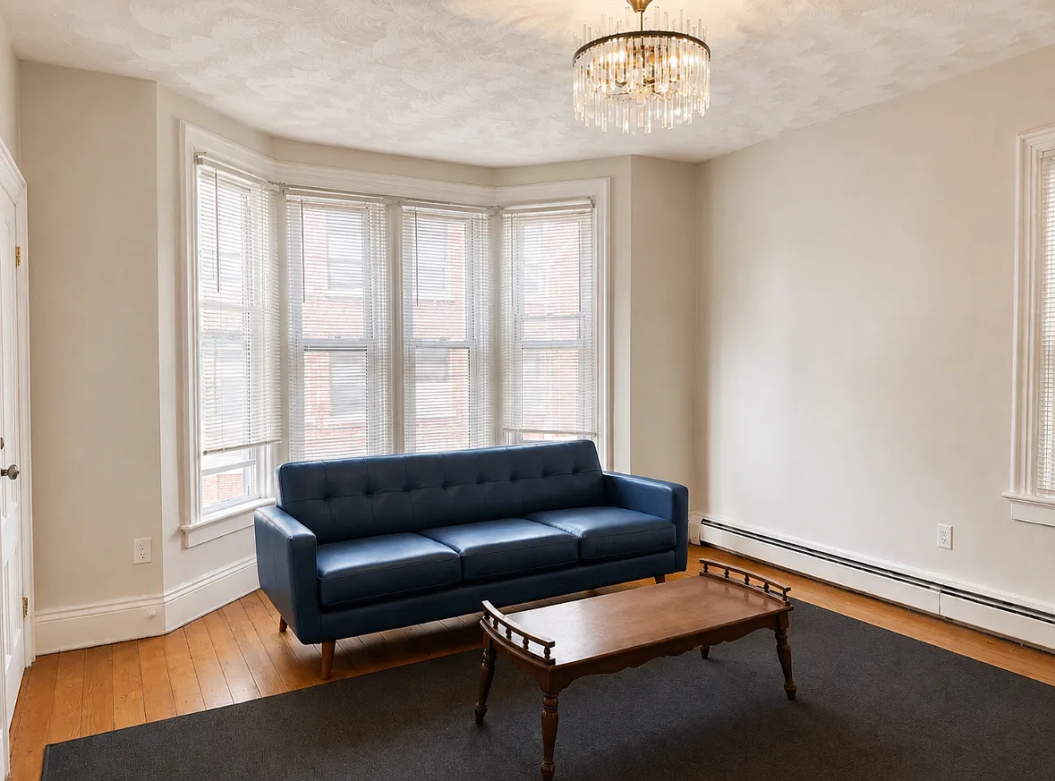 3 bed, 1200 sqft, $2,100 — Photo 1