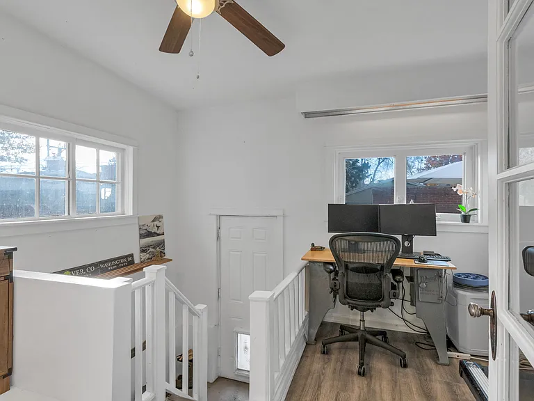 455 N Pearl St — Photo 21