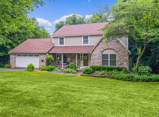 21 Tennyson Cir, New Hartford, NY 13413