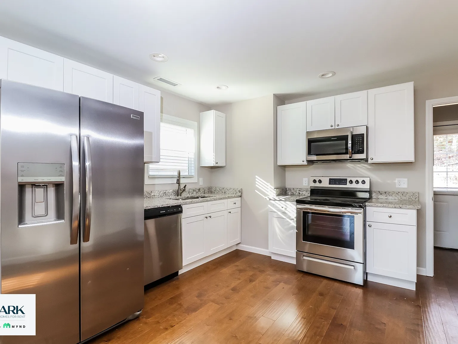 4 bed, 3.0 bath, 1746 sqft, $2,315 — Photo 3