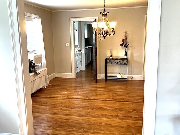 5th image of 15 Westland Ave #15