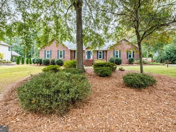 104 Saint Thomas Pl, Macon, GA 31210