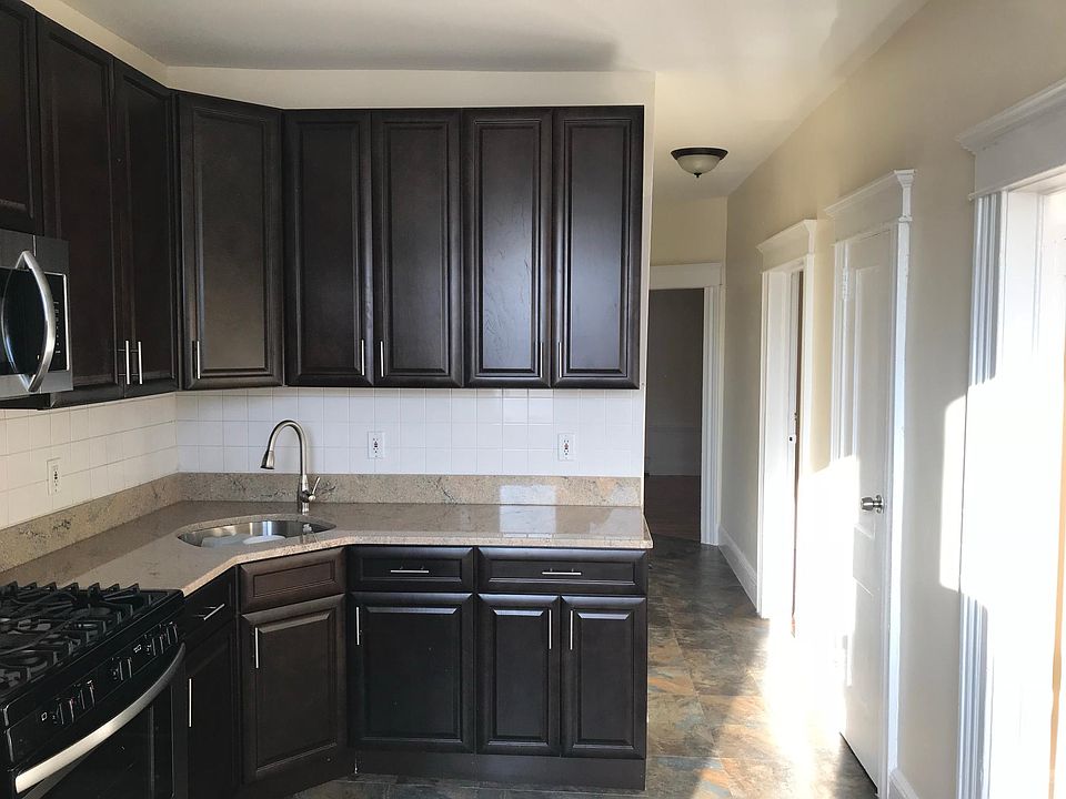 2nd image of 5506 Grant Pl #2