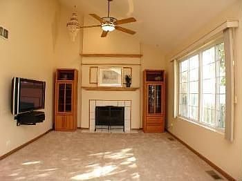 4th image of 1549 Fairport Dr