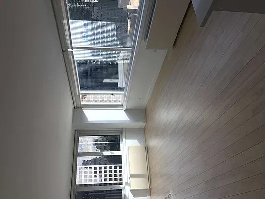 Rented by iHomeny Realty | media 19