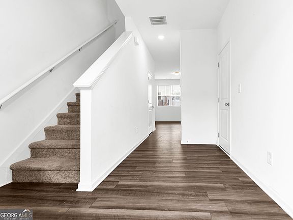 2nd image of 328 Penn Station Way