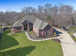 4614 Waters Edge Way, Greenwood, IN