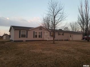506 E Archer Ave, La Harpe, IL 61450