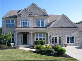 36205 S Park Dr, Avon, OH 44011