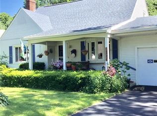 4776 Woodside Ave, Hamburg, NY