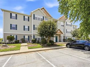 6105 Hedgecock Cir APT 2B, High Point, NC 27265