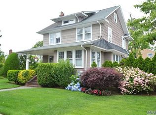 83 Davison Plz, East Rockaway, NY 11518