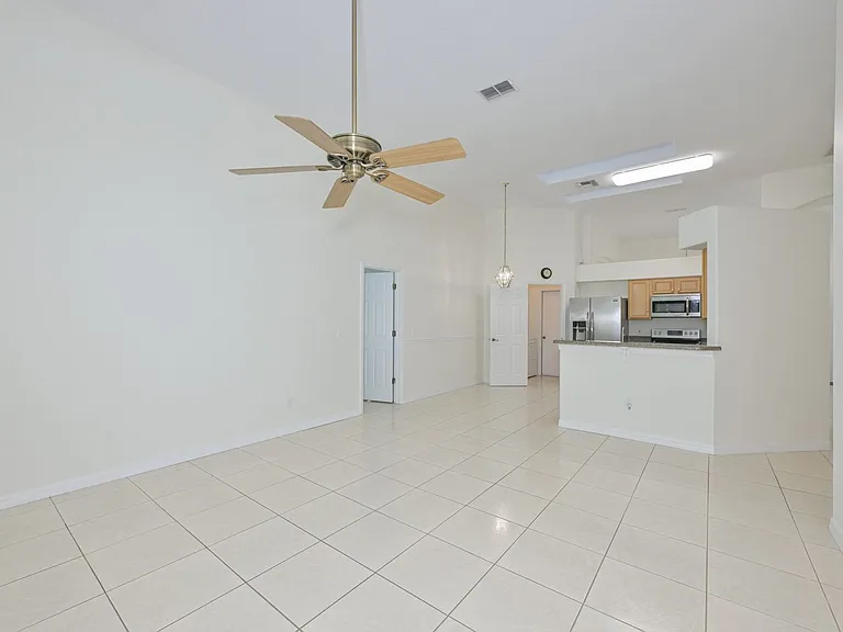 1147 Timber Trace Dr — Photo 14