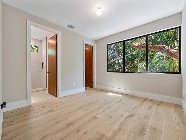 2805 Freeman St — Photo 54