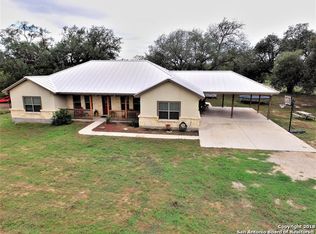 1240 Iuka Rd, Poteet, TX 78065