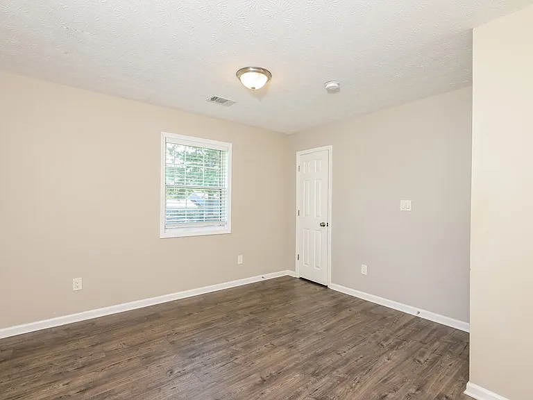 2981 Landmark Dr SE — Photo 5