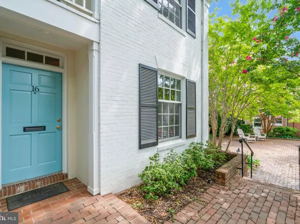 220 N Saint Asaph St Unit 16, Alexandria, VA 22314