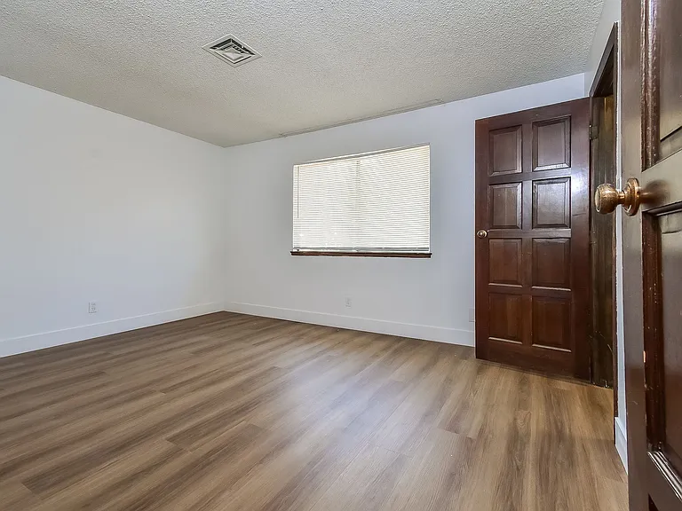 2413 Plaza Del Grande — Photo 19